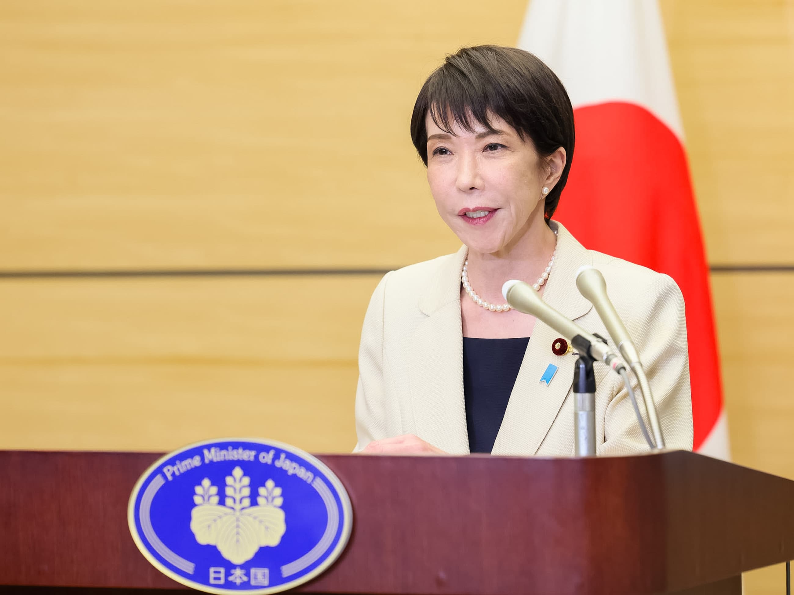 高市内阁支持率突然下滑，生活成本正在终结政治蜜月期吗？